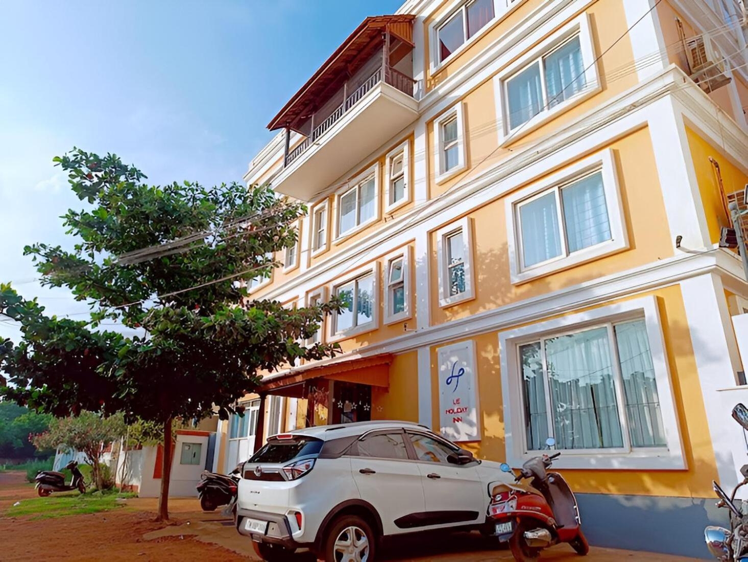 Le Holiday Inn Pondicherry Exterior photo