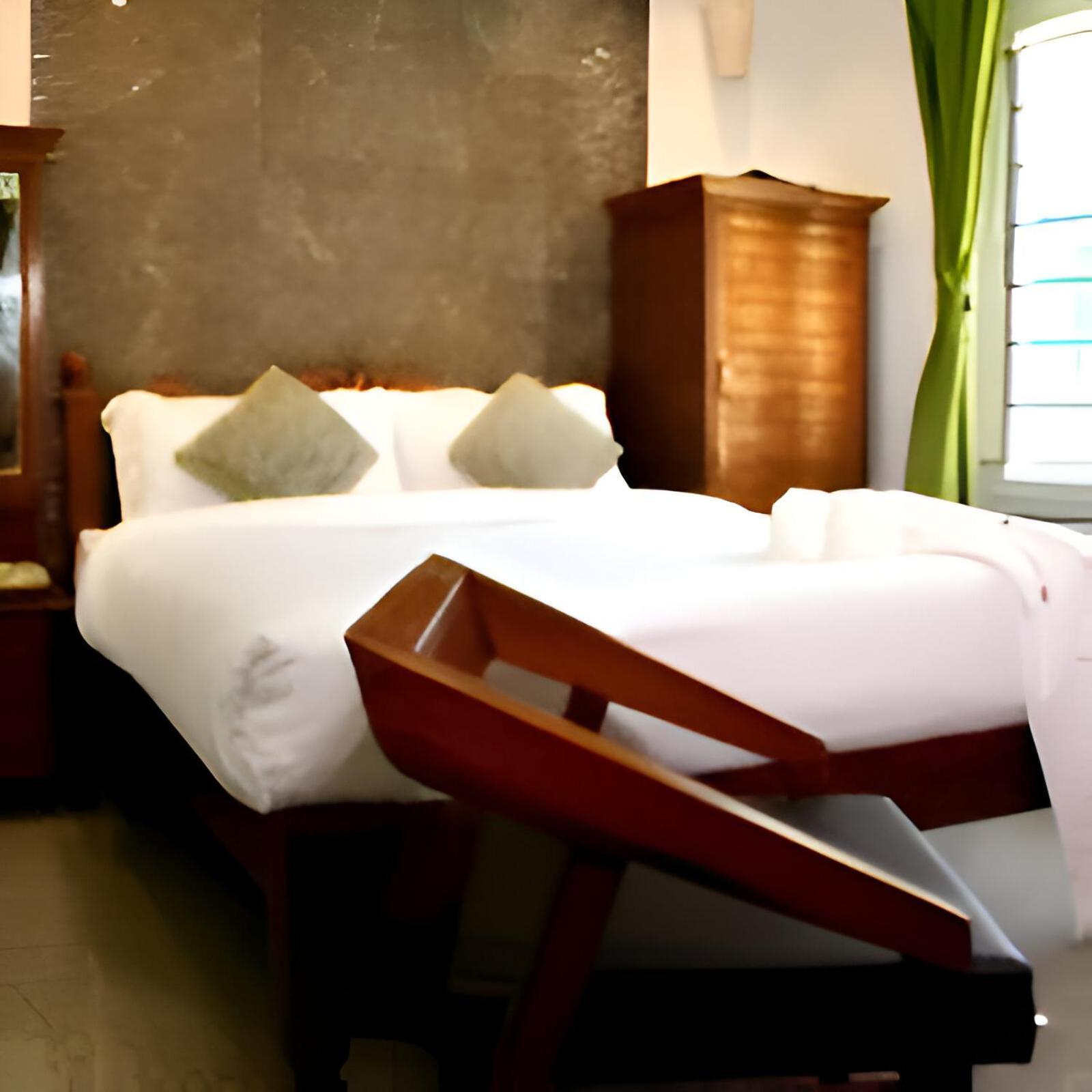 Le Holiday Inn Pondicherry Exterior photo