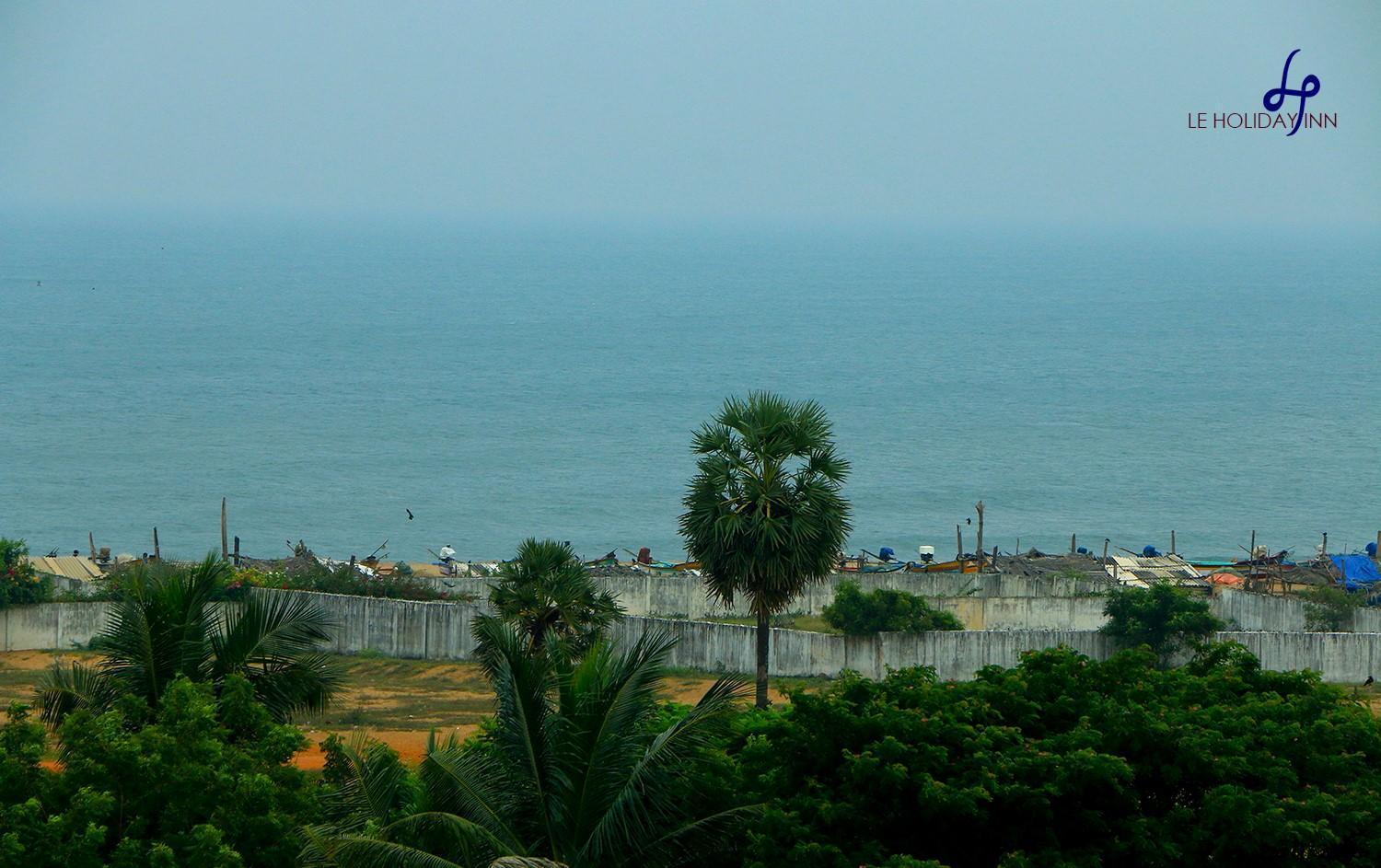 Le Holiday Inn Pondicherry Exterior photo