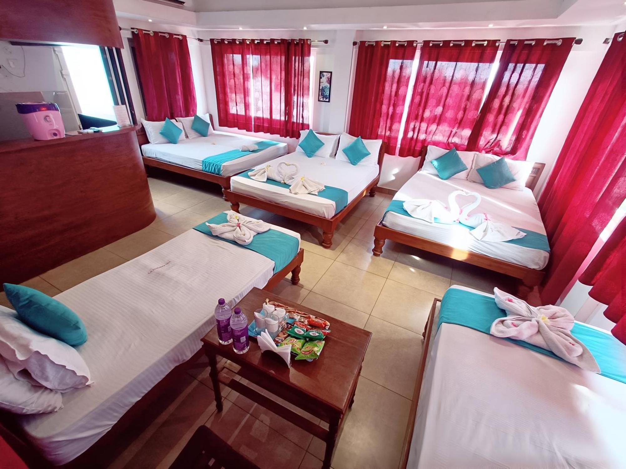 Le Holiday Inn Pondicherry Exterior photo
