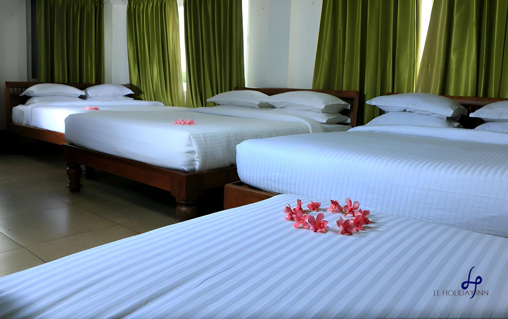 Le Holiday Inn Pondicherry Exterior photo